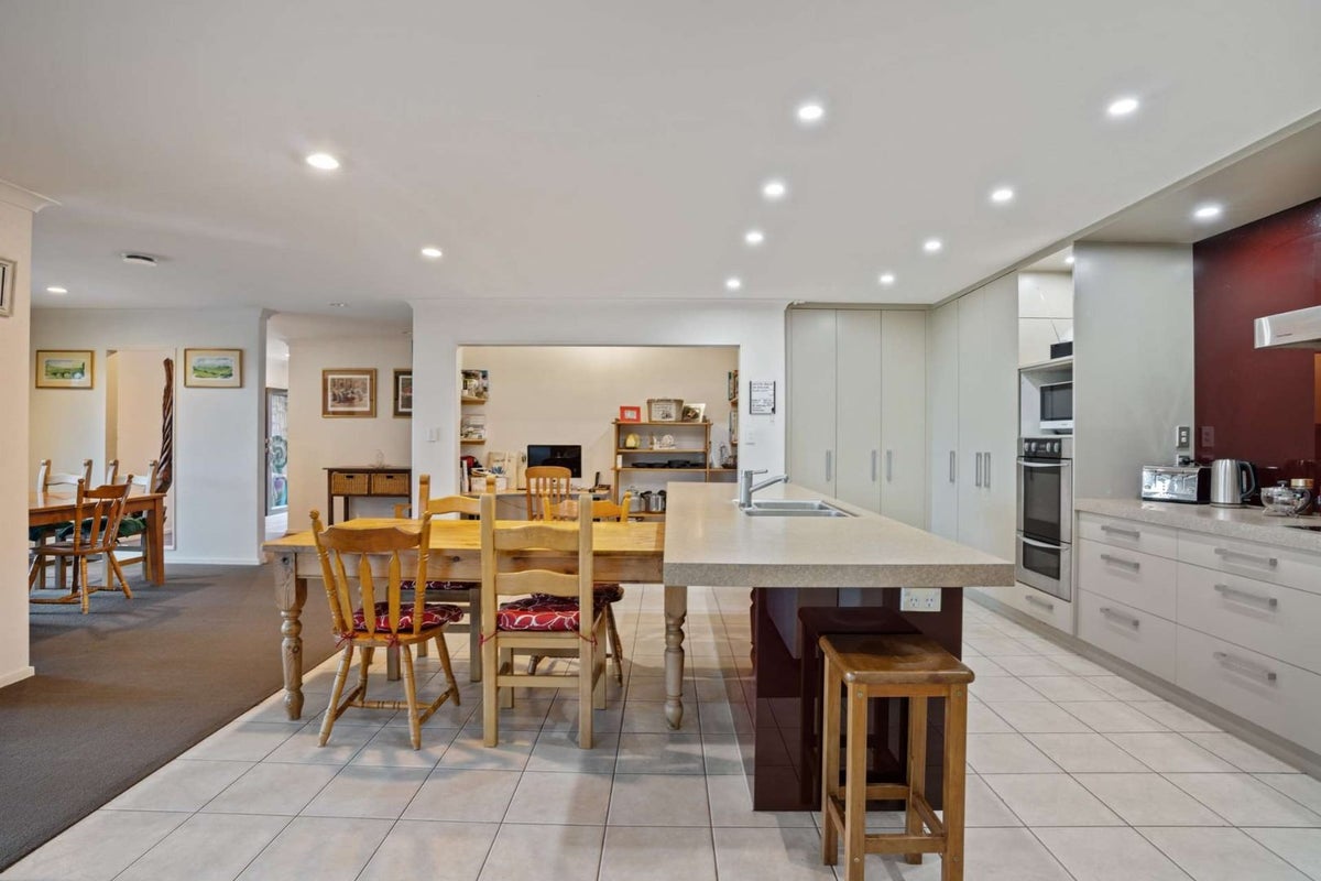 352 Wainui South Road, Whakamarama, Whakamarama - Carousel 1
