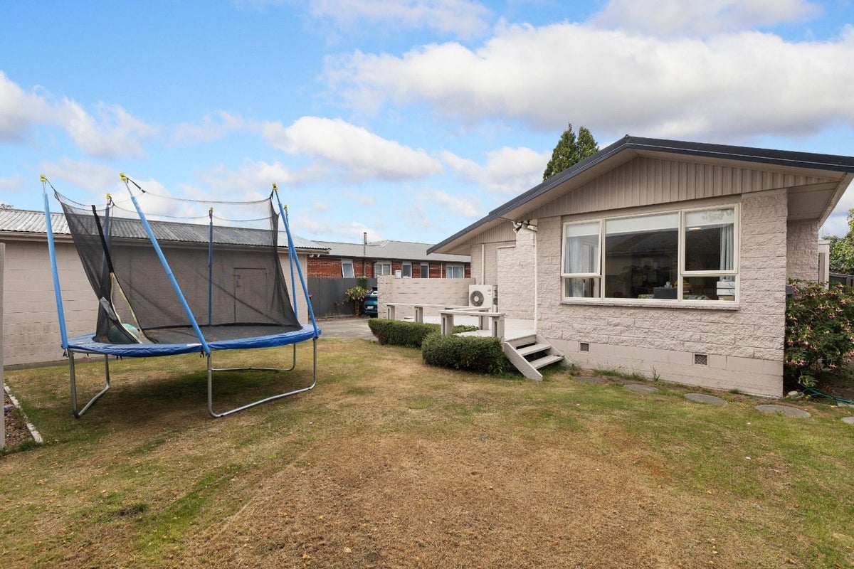 16 Dunstan Crescent, Hornby, Christchurch - Carousel 12