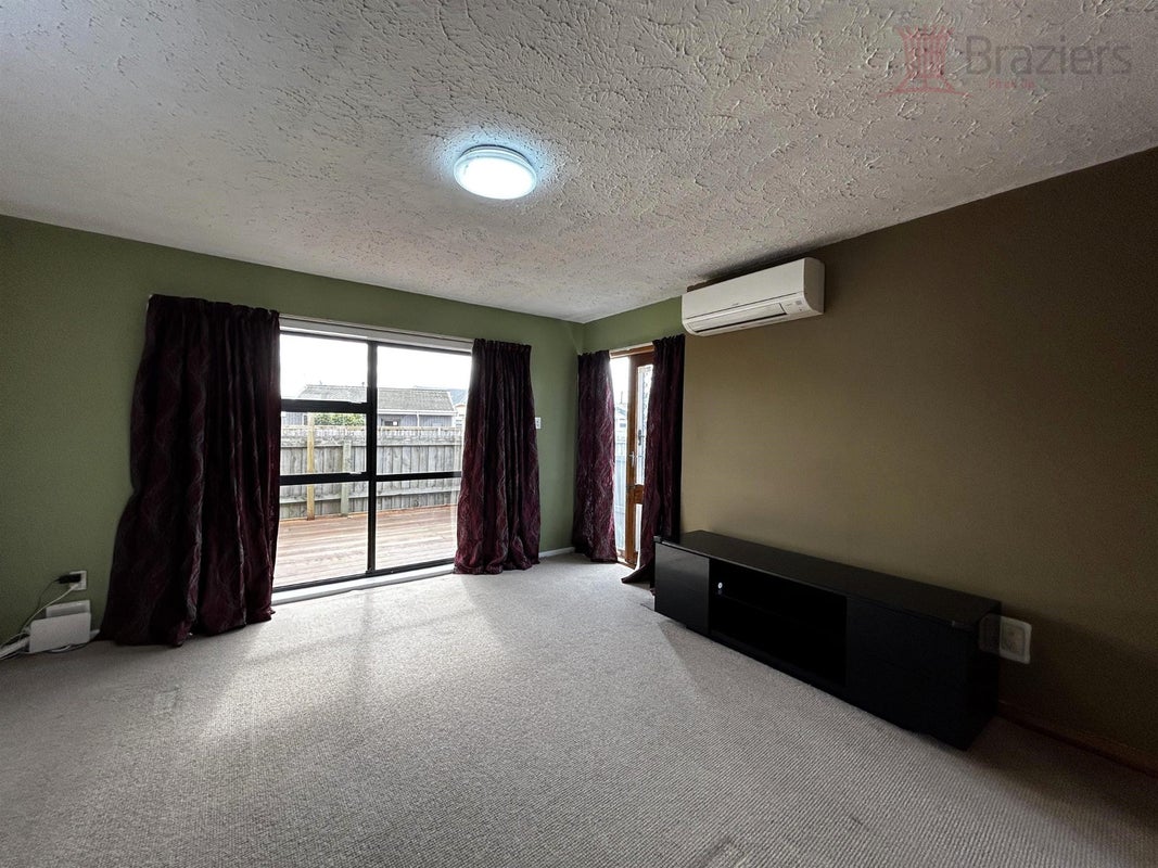 4/426 Armagh Street, Linwood, Christchurch - Carousel 2