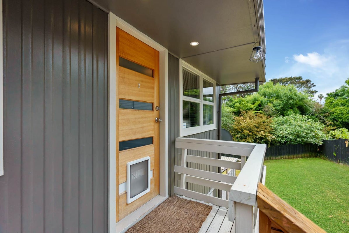 2/40 Eskdale Road, Birkdale, Auckland - Carousel 1