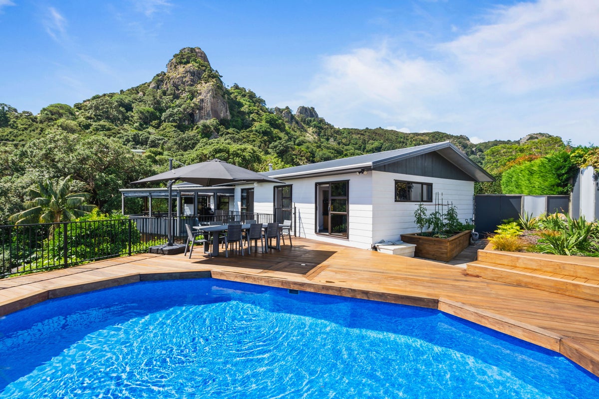 16 Norfolk Avenue, Whangarei - Carousel 1