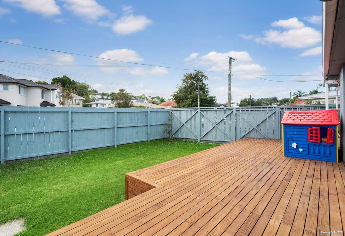 1/9 Merriefield Avenue, Forrest Hill, Auckland - Carousel 2