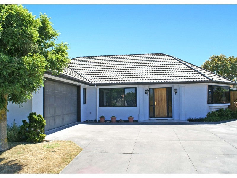 11 Madison Avenue, Milson, Palmerston North - Carousel 1