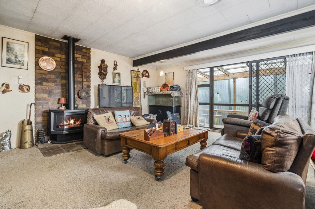 18 Sunrise Avenue, Owhata, Rotorua - Carousel 1