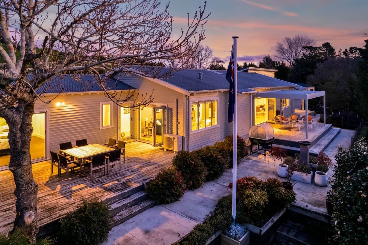 561 Frankley Road, Hurworth, New Plymouth - Carousel 1