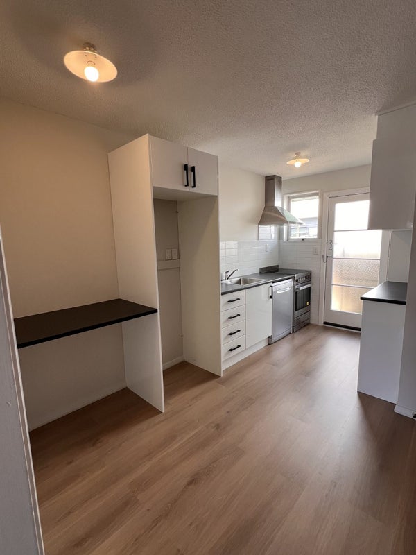 3/19 Whitmore Street, Edgeware, Christchurch - Carousel 2