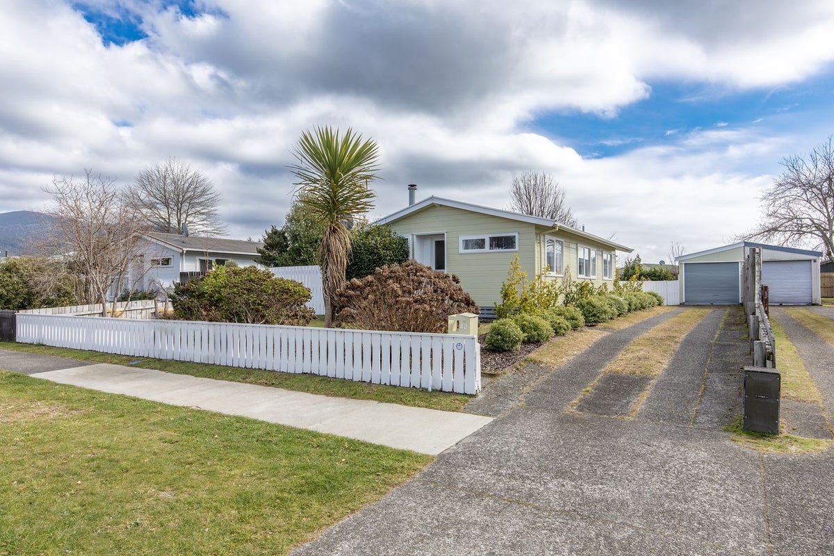 42 Puataata Road, Turangi, Taupo, Waikato - Carousel 1