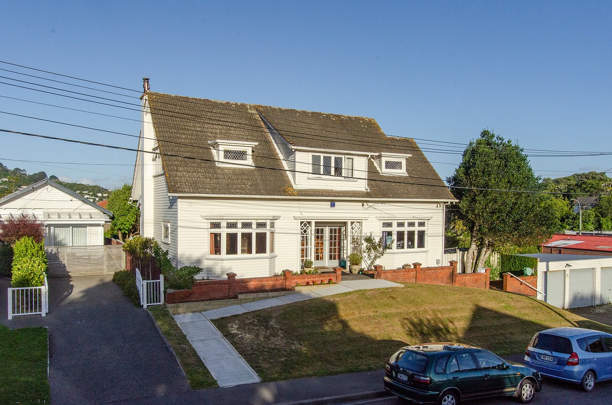 10 Nottingham Street, Karori, Wellington - Carousel 17