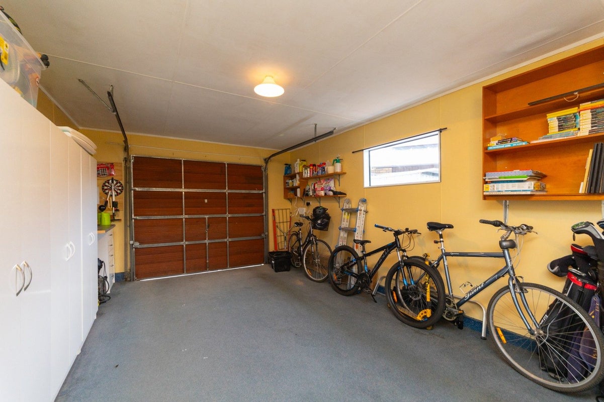 9 Delta Place, Milson, Palmerston North - Carousel 43