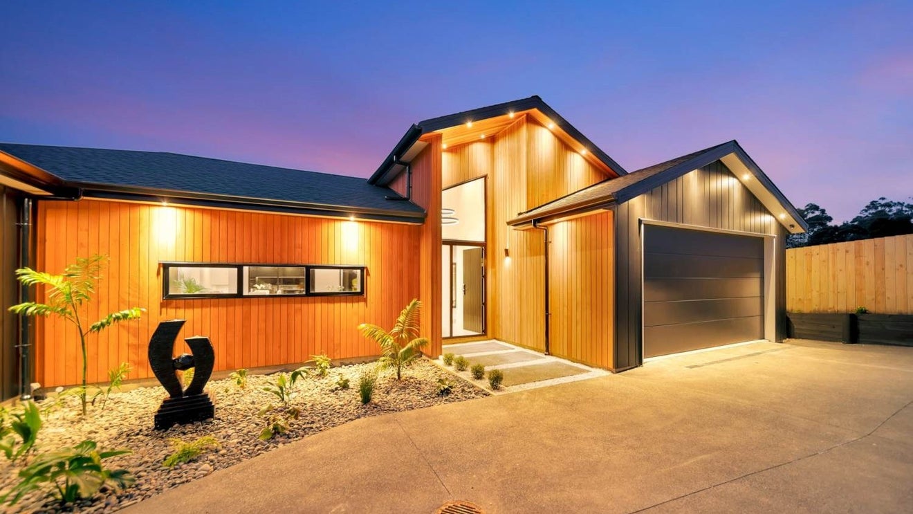 3 Katote Avenue, Swanson, Auckland - Carousel 1