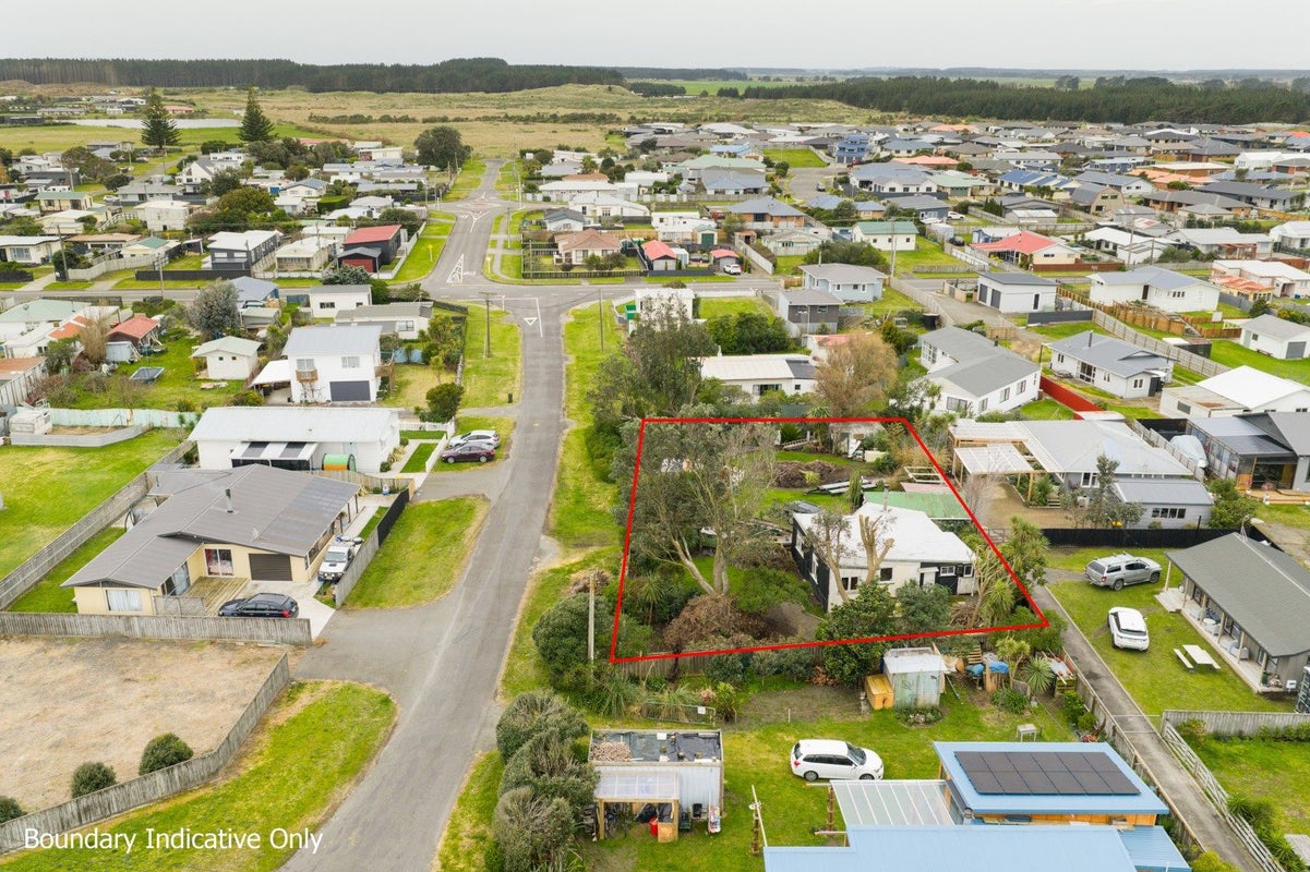 8 Robbie Street, Foxton Beach, Foxton - Carousel 7