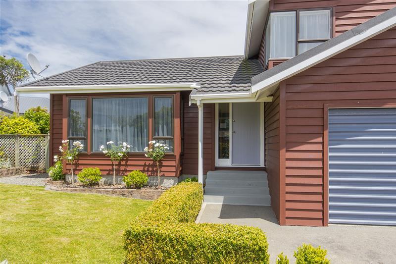63 Abilene Crescent, Churton Park, Wellington - Carousel 2