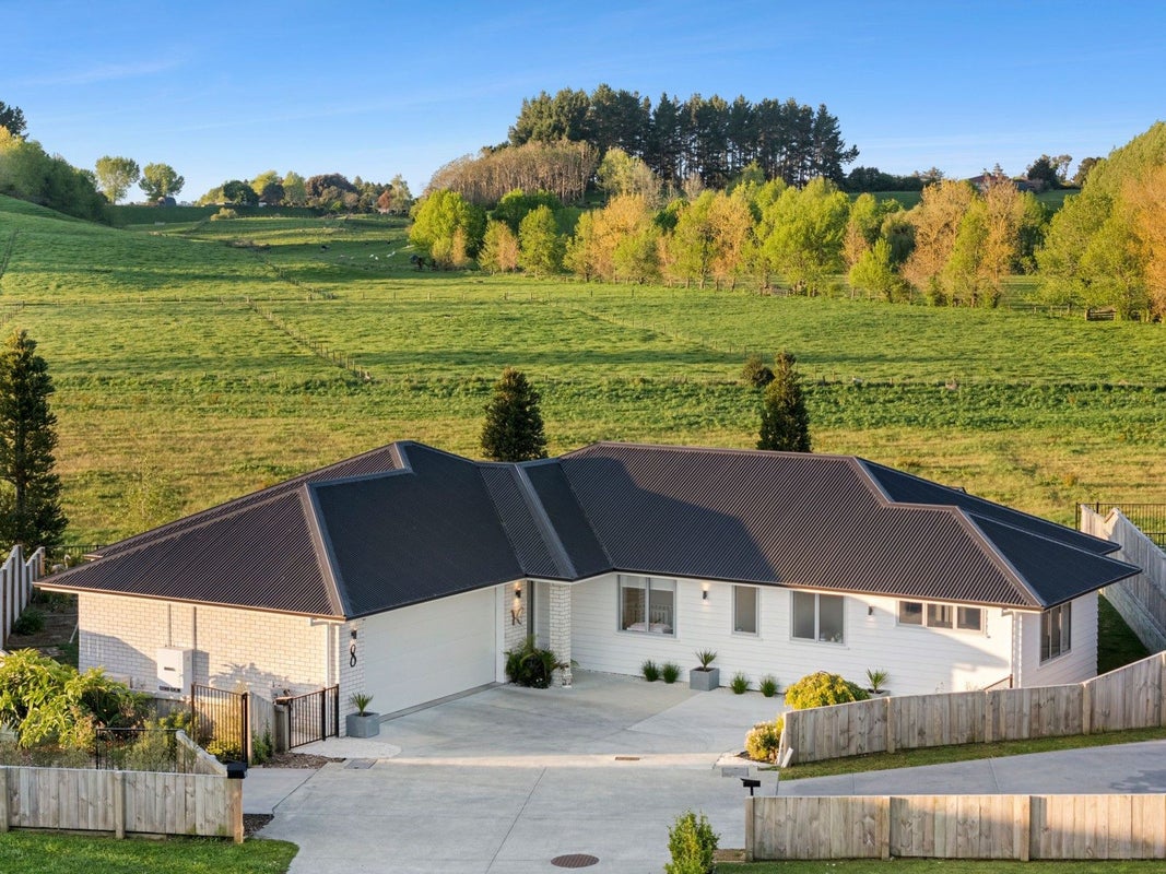 8 Karamu Lane, Kihikihi, Te Awamutu - Carousel 1