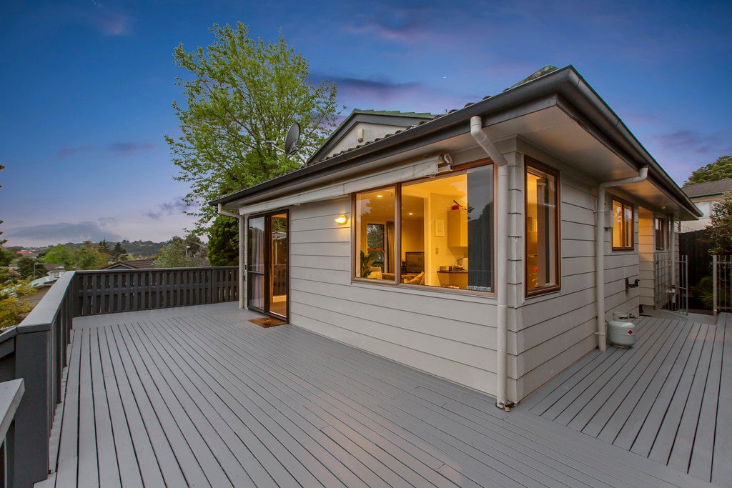 24 Virgo Place, Glen Eden, Auckland - Carousel 2