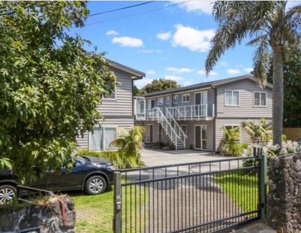 10I Sylvan Avenue East, Mount Eden, Auckland - Carousel 1