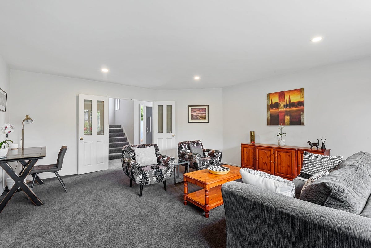 1/12 Beatrice Place, Avonhead, Christchurch - Carousel 1