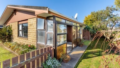 4/14 Waerenga RD, Otaki, Otaki - Carousel 1