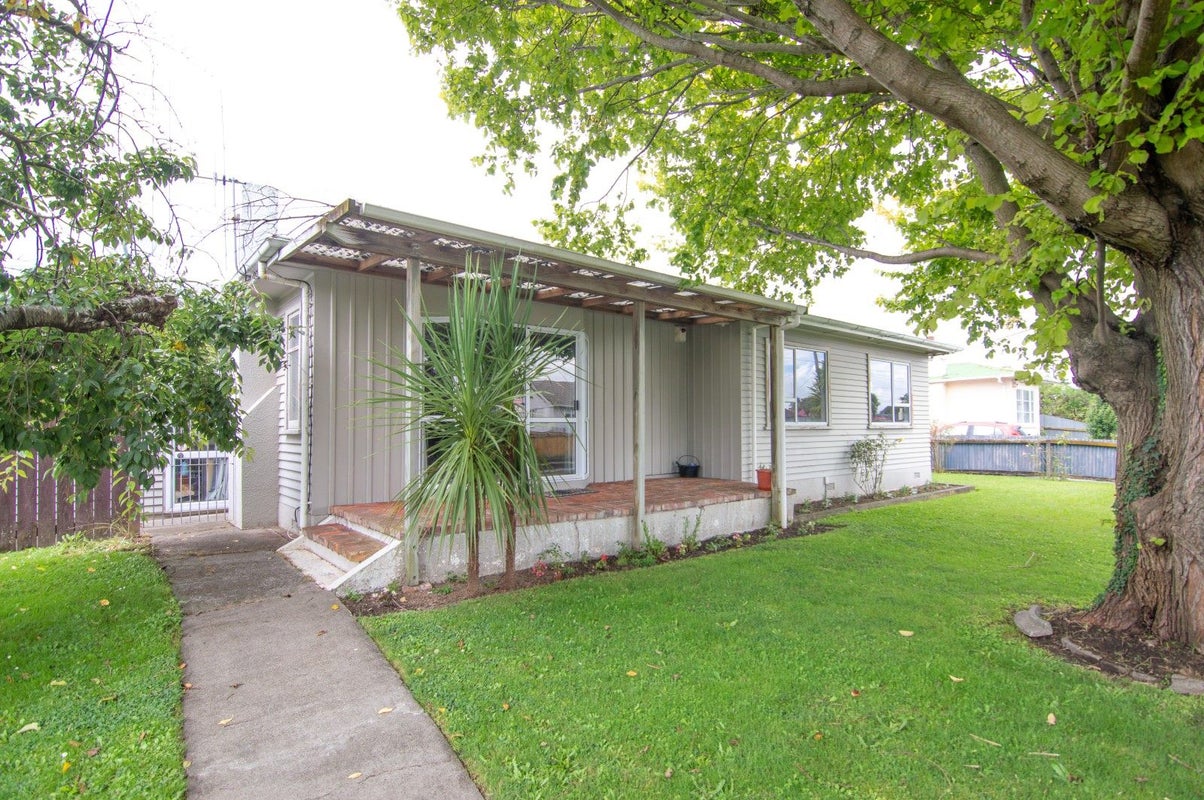 30 Ronberg Street, Highbury, Palmerston North - Carousel 2