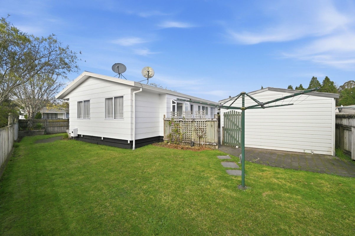 41 Aquarius Drive, Kawaha Point, Rotorua - Carousel 13