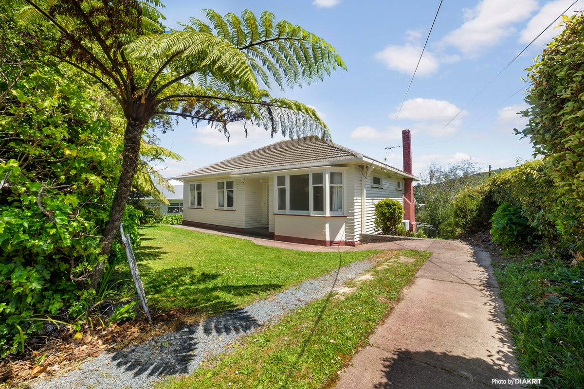 31 Sydenham Street, Northland, Wellington - Carousel 1