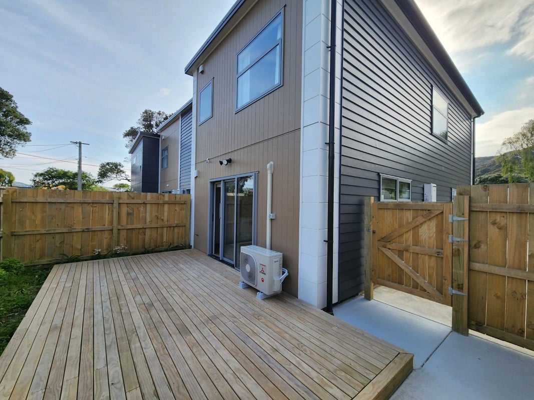 6D Russell Street, Waterloo, Lower Hutt - Carousel 14