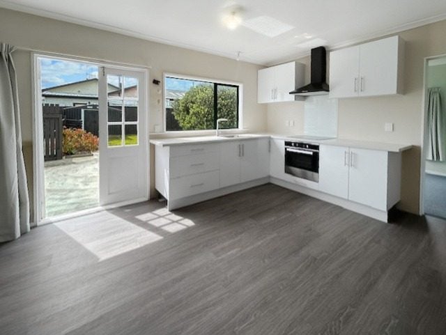 24A Aorangi Street, Feilding, Feilding - Carousel 1