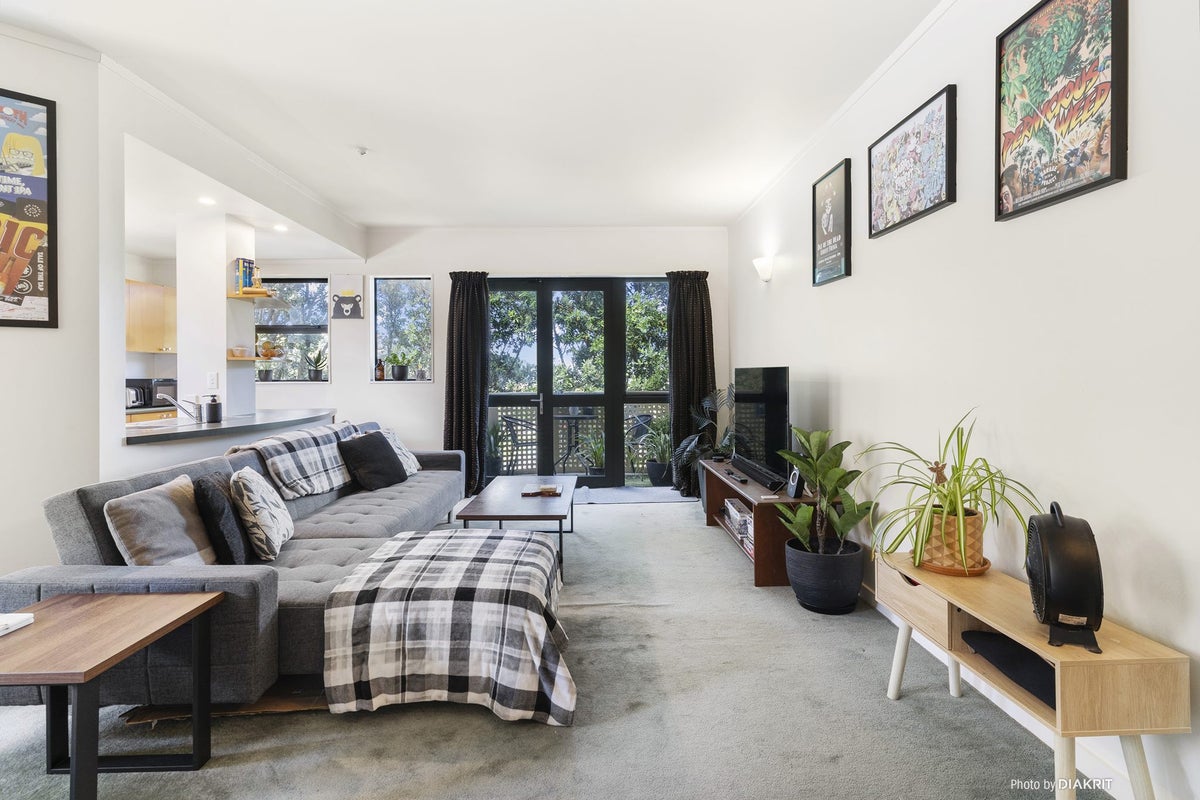 566M Adelaide Road, Berhampore, Wellington - Carousel 2