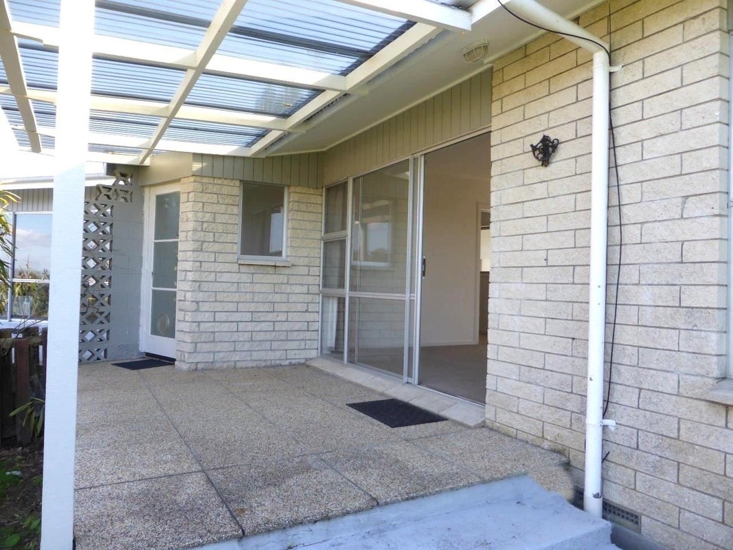 98 Ridge Street, Otumoetai, Tauranga - Carousel 1