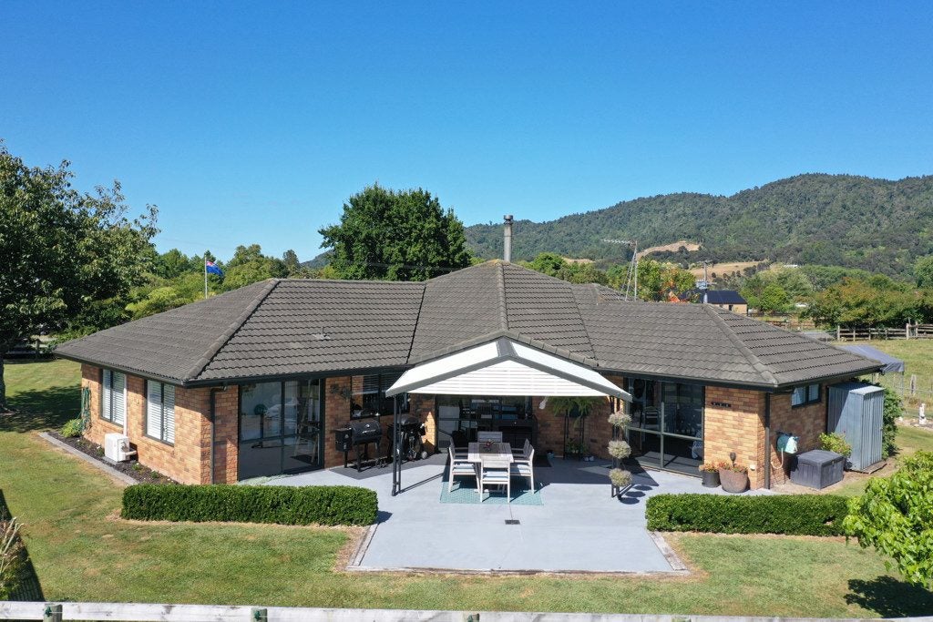 18 Jacobs Lane, Taupiri - Carousel 1