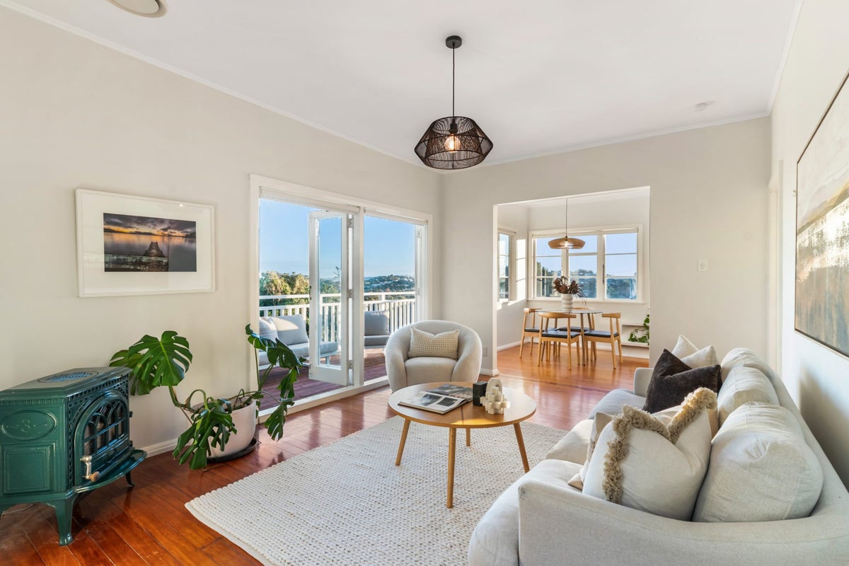 1/27 Huka Road, Birkenhead, Auckland - Carousel 1