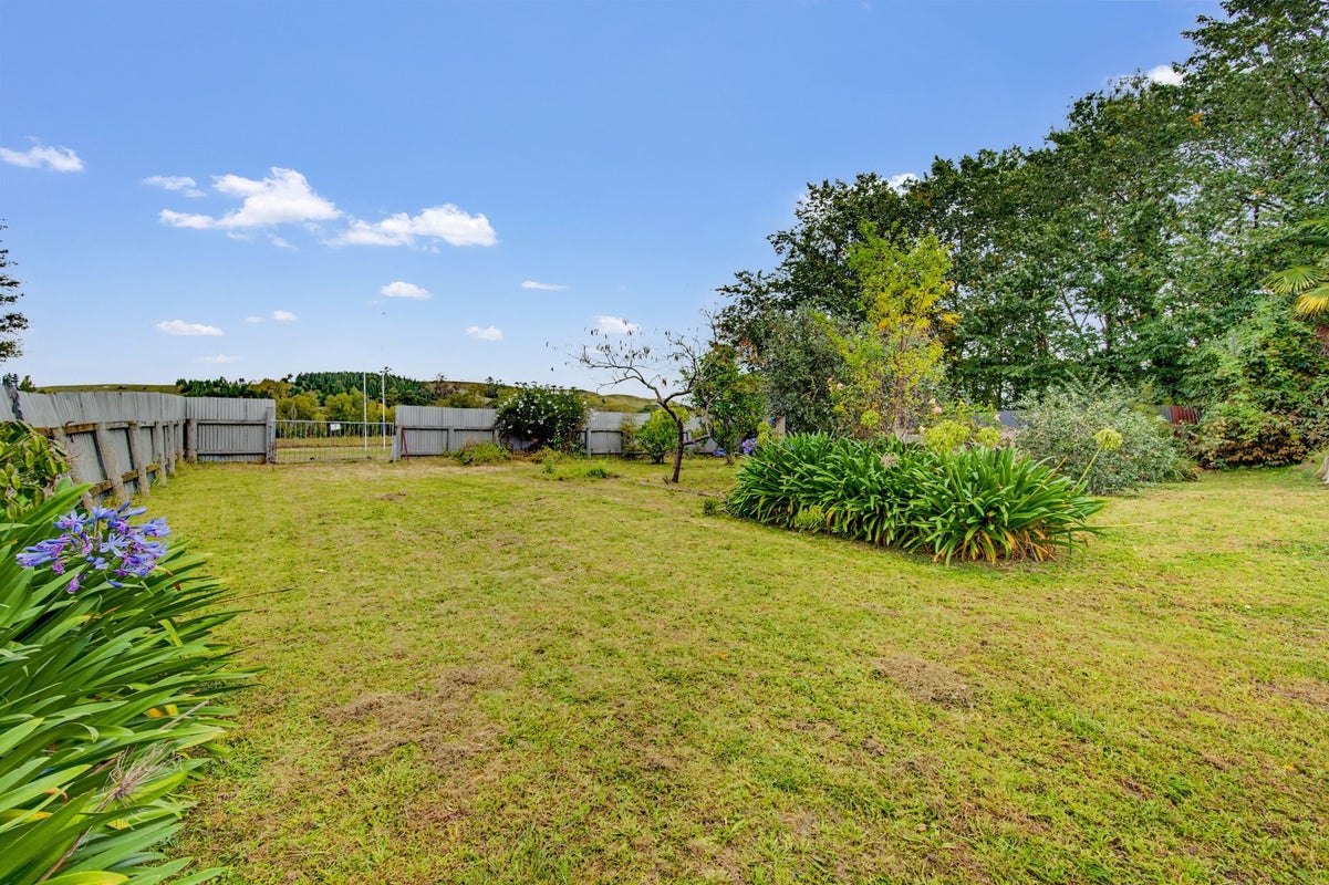 9 Ruataniwha Street, Waipawa, Waipawa - Carousel 2