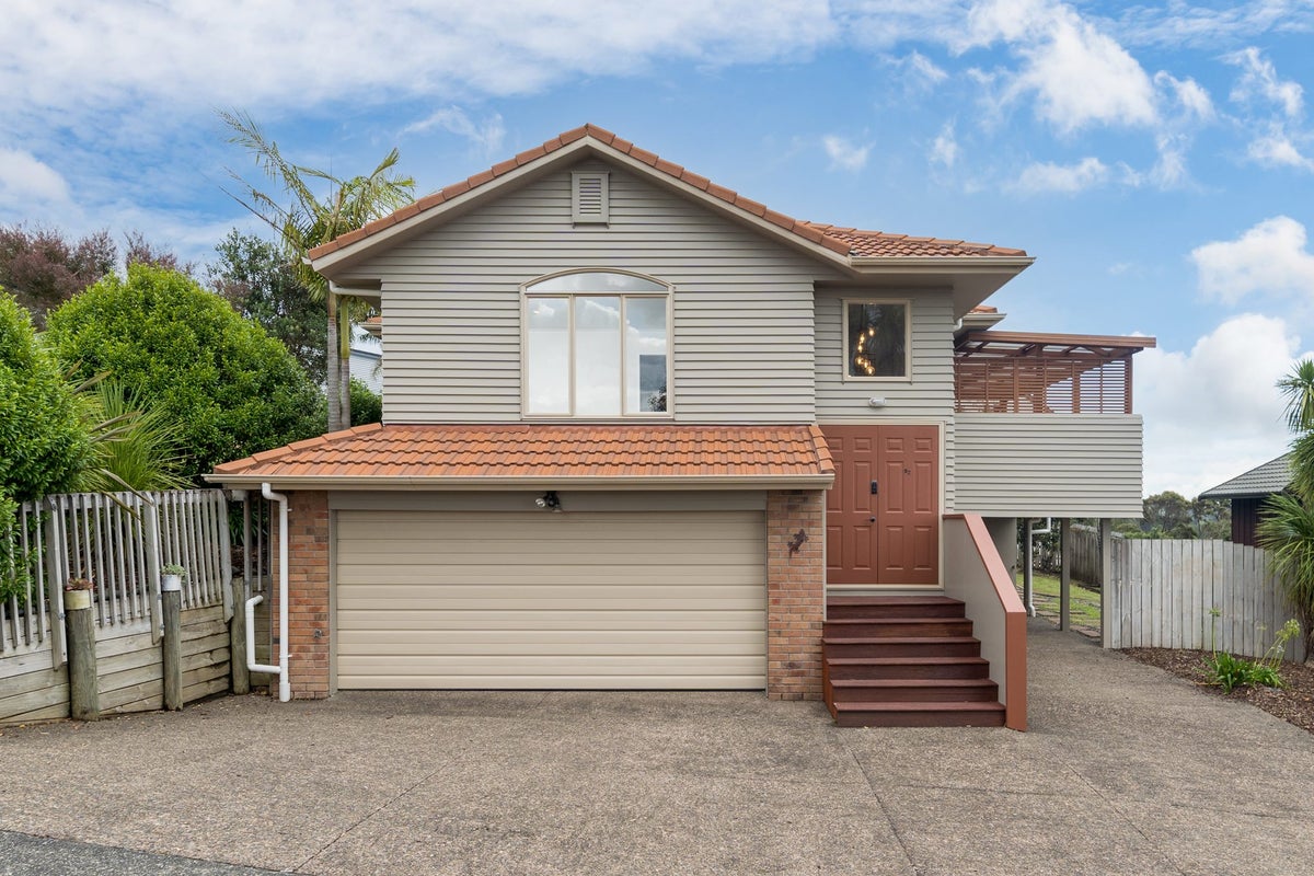 82 Rivervale Grove, Stanmore Bay, Whangaparaoa - Carousel 1
