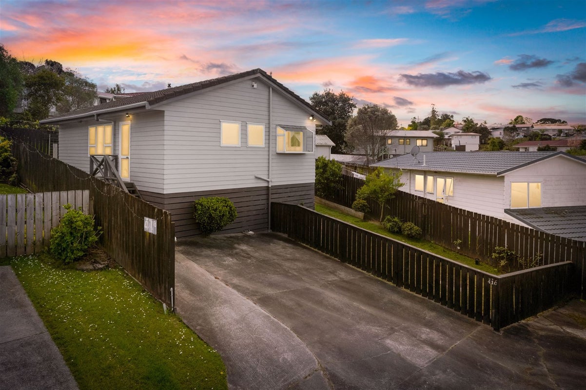 3/41 Elizabeth Drive, West Harbour, Auckland - Carousel 1