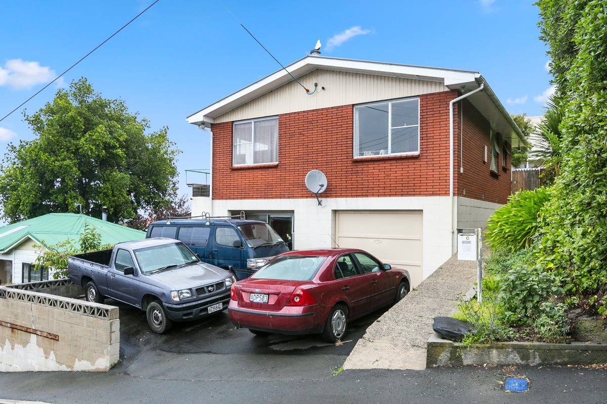 90 Maryhill Terrace, Maryhill, Dunedin - Carousel 1