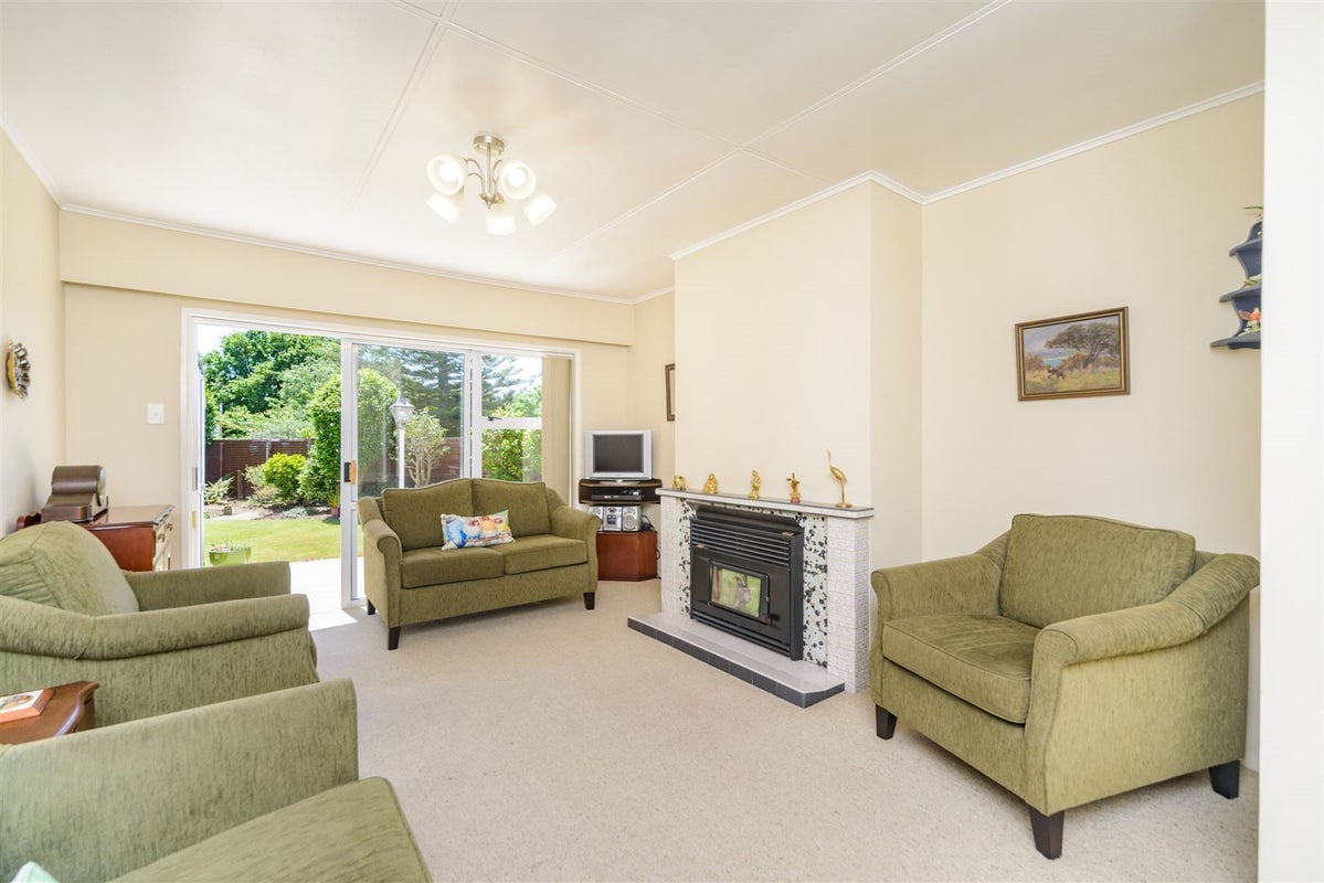 3 Paisley Street, Awapuni, Palmerston North - Carousel 2