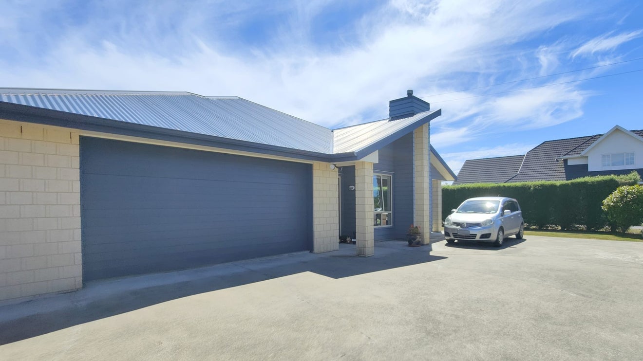 7 Northwood Avenue, Waikiwi, Invercargill - Carousel 1