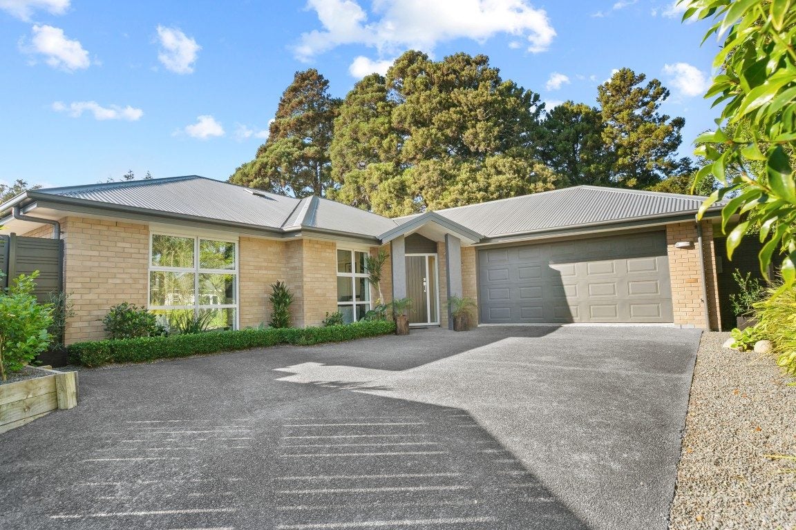525e Mangorei Road, Highlands Park, New Plymouth, Taranaki - Carousel 2