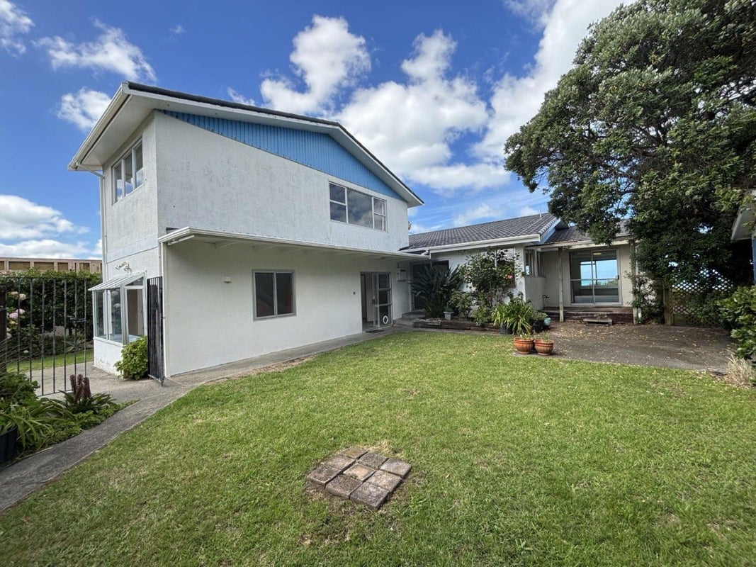 109 Karaka Street, Castlecliff, Whanganui - Carousel 1