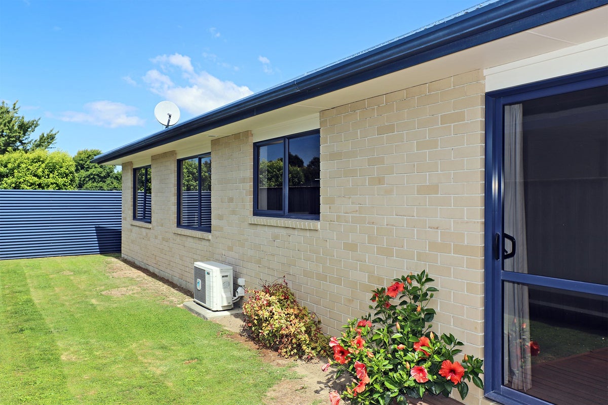 1030 Beatty Street, Mayfair, Hastings - Carousel 16