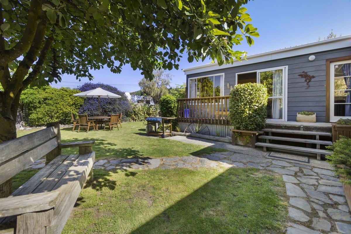 80 Hopkins Street, Cromwell - Carousel 1