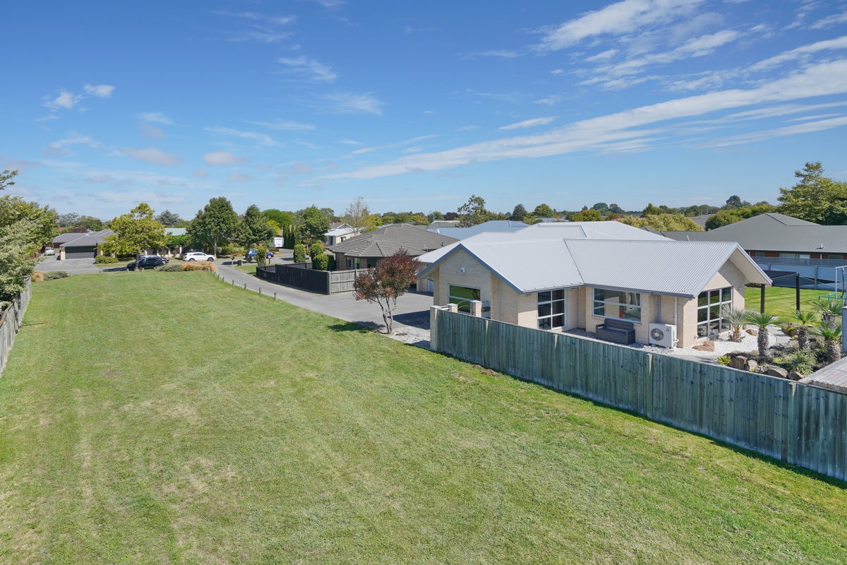 36 Coolspring Way, Redwood, Christchurch - Carousel 33