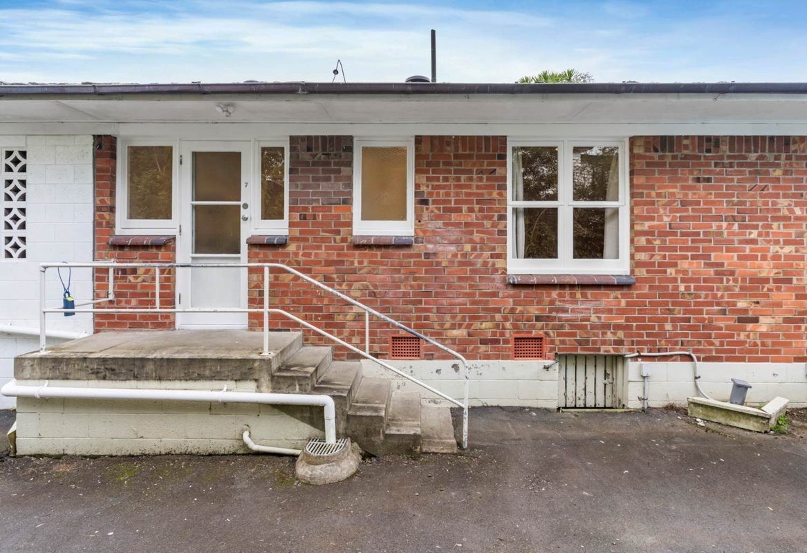 7/120 Nile Road, Milford, Auckland - Carousel 1