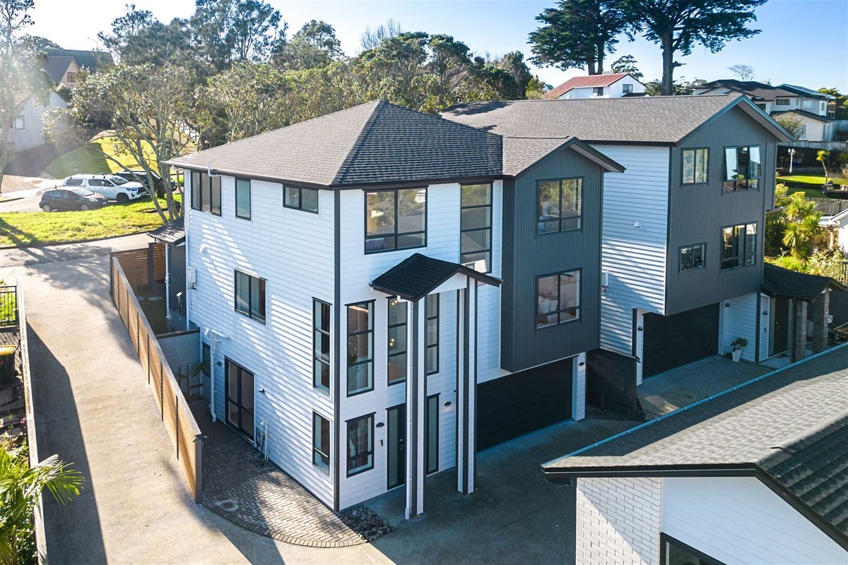 7A Woodhouse Place, West Harbour, Auckland - Carousel 2