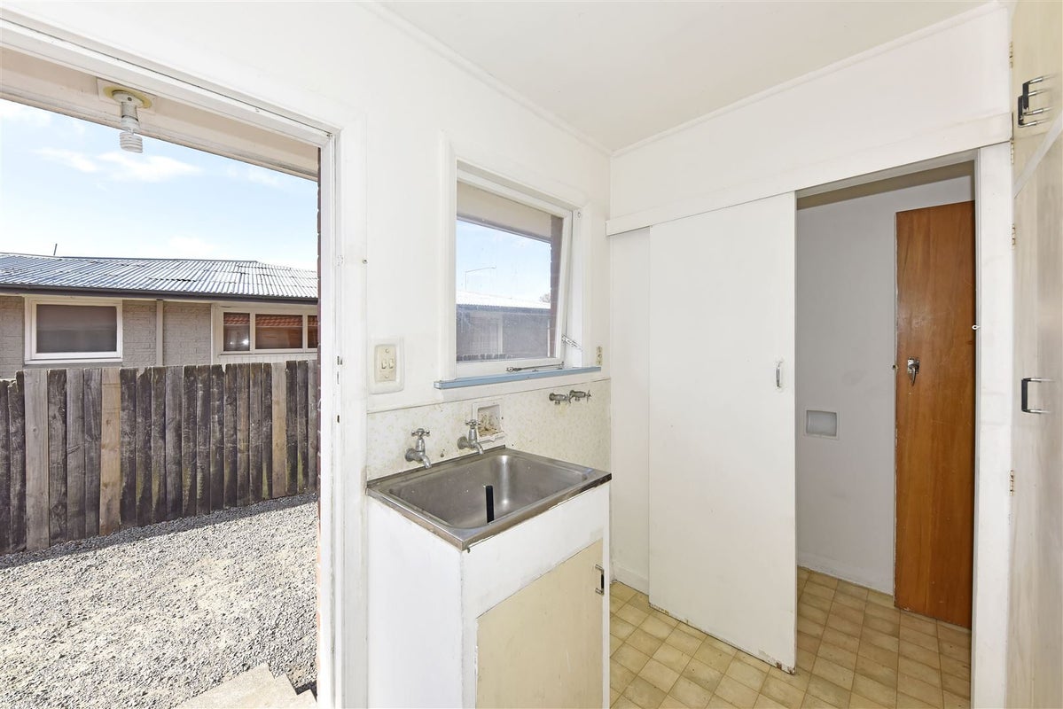 208 Yaldhurst Road, Avonhead, Christchurch - Carousel 15
