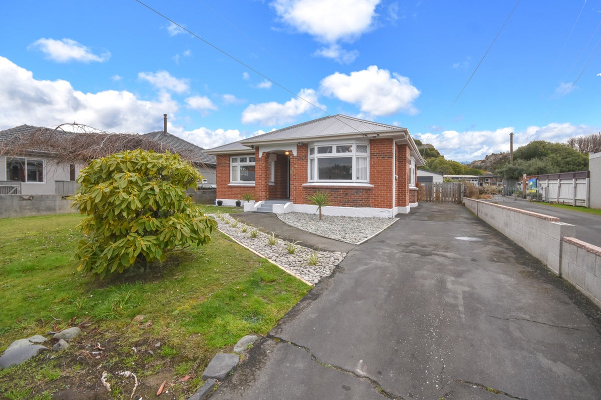 6 Bayfield Road, Andersons Bay, Dunedin - Carousel 14