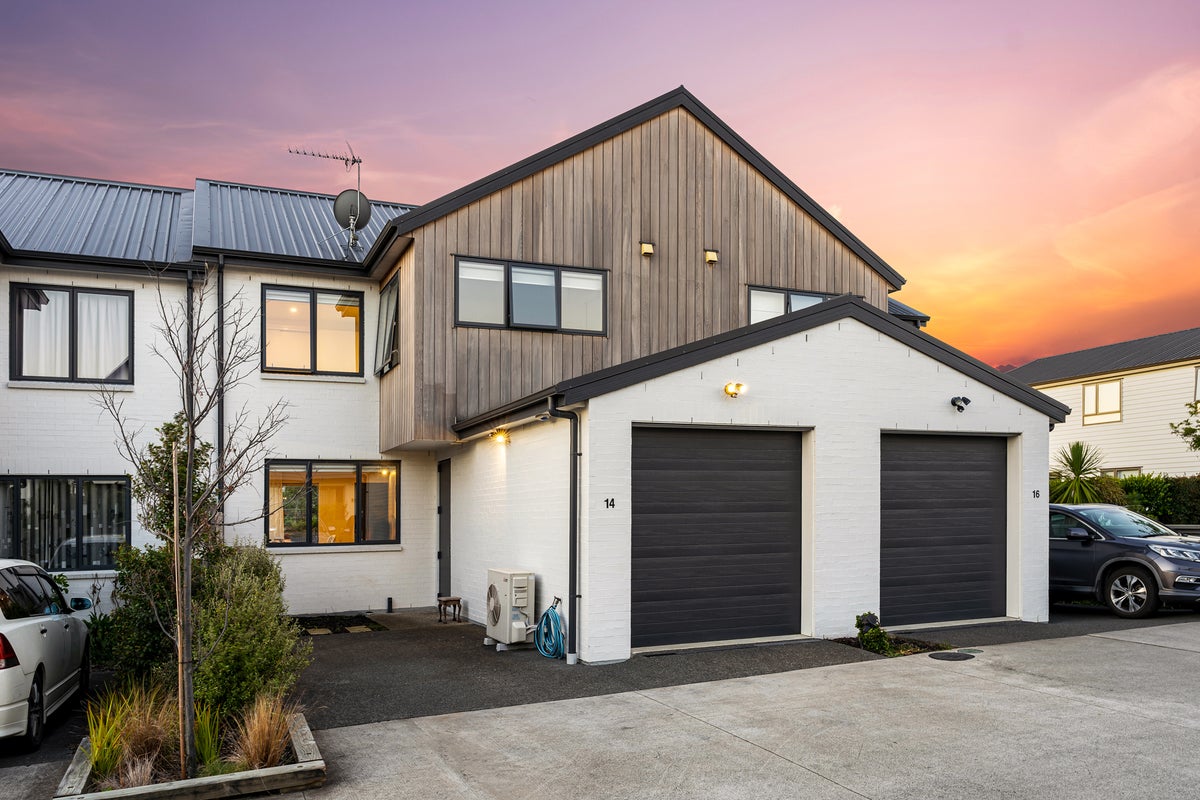 14 Tute Lane, Glen Innes, Auckland - Carousel 1