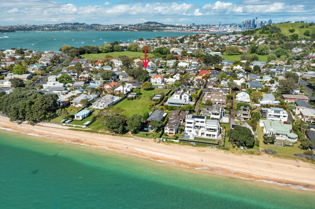 6 Eton Avenue, Devonport, Auckland - Carousel 1