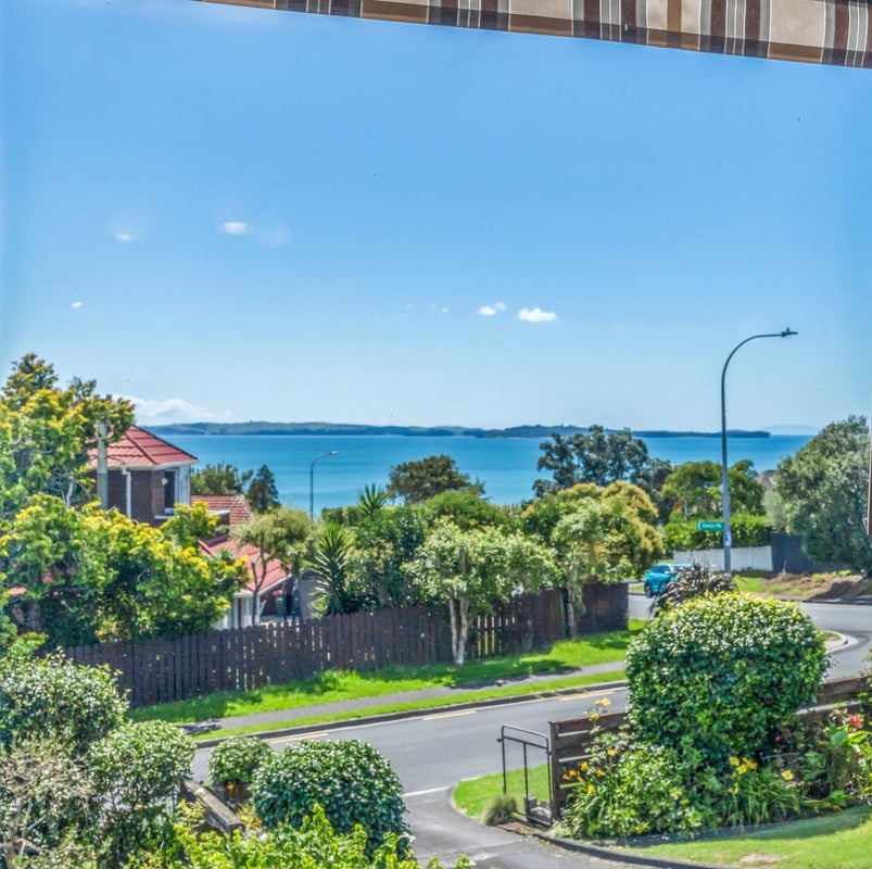 2D Evelyn Road, Cockle Bay, Auckland - Carousel 2