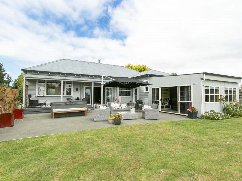 31 Fairfield Avenue, Fairton, Ashburton - Carousel 1