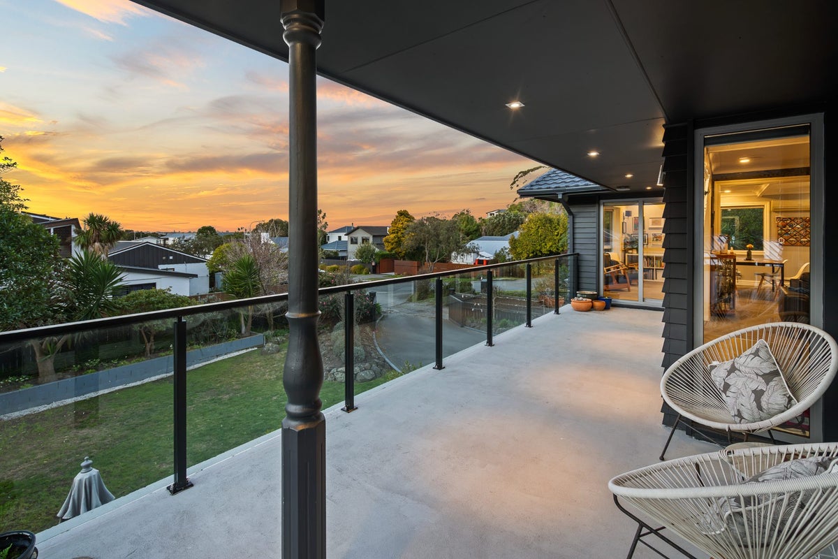 18 Soleares Avenue, Mount Pleasant, Christchurch City, Canterbury - Carousel 2